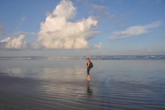 Início da caminhada para Tatajuba, bem cedinho, em Jericoacoara - CE